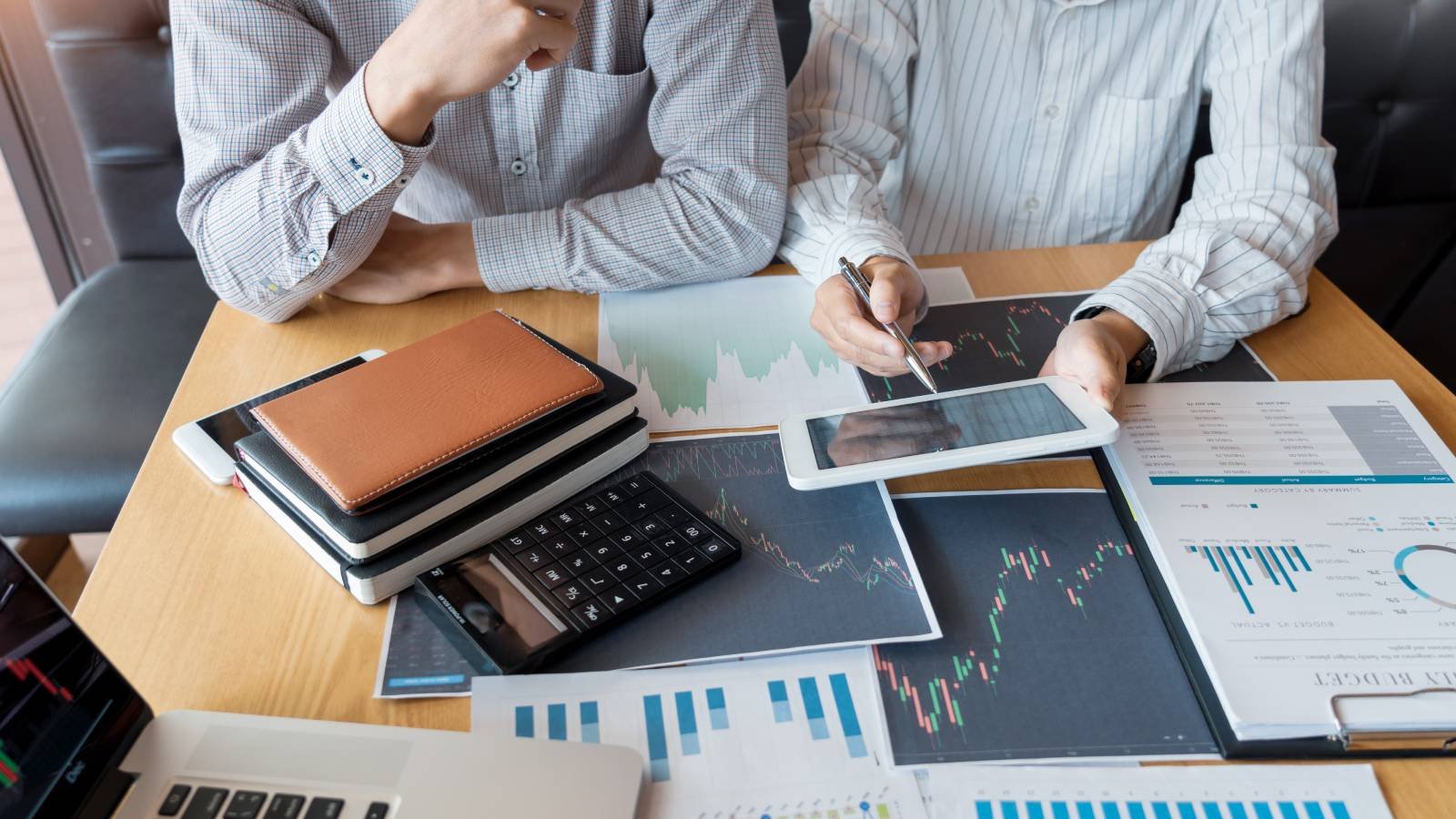 3 Extreme Web Worth Investing Strategies