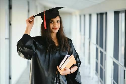 Scholarships equipped by MIT
